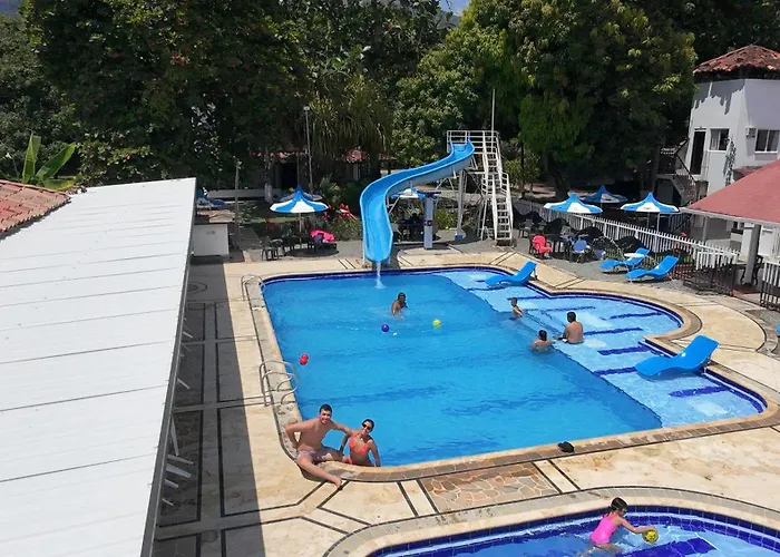 Finca Hotel Pinares