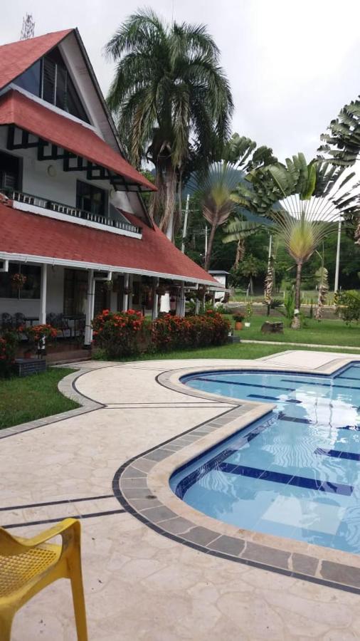 Pinares Hotel La Pintada